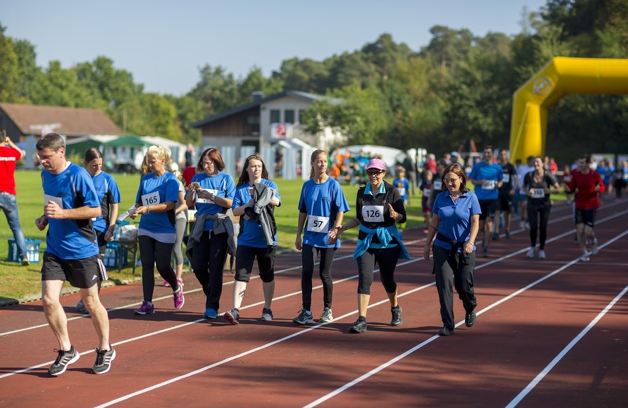 Bild vom 9. Benefizlauf im Jahr 2016. Dies ist das 133. Bild.